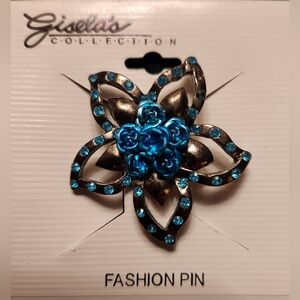 VTG Gisela Collection- Flower Brooch in Blue Rhinestones Stones